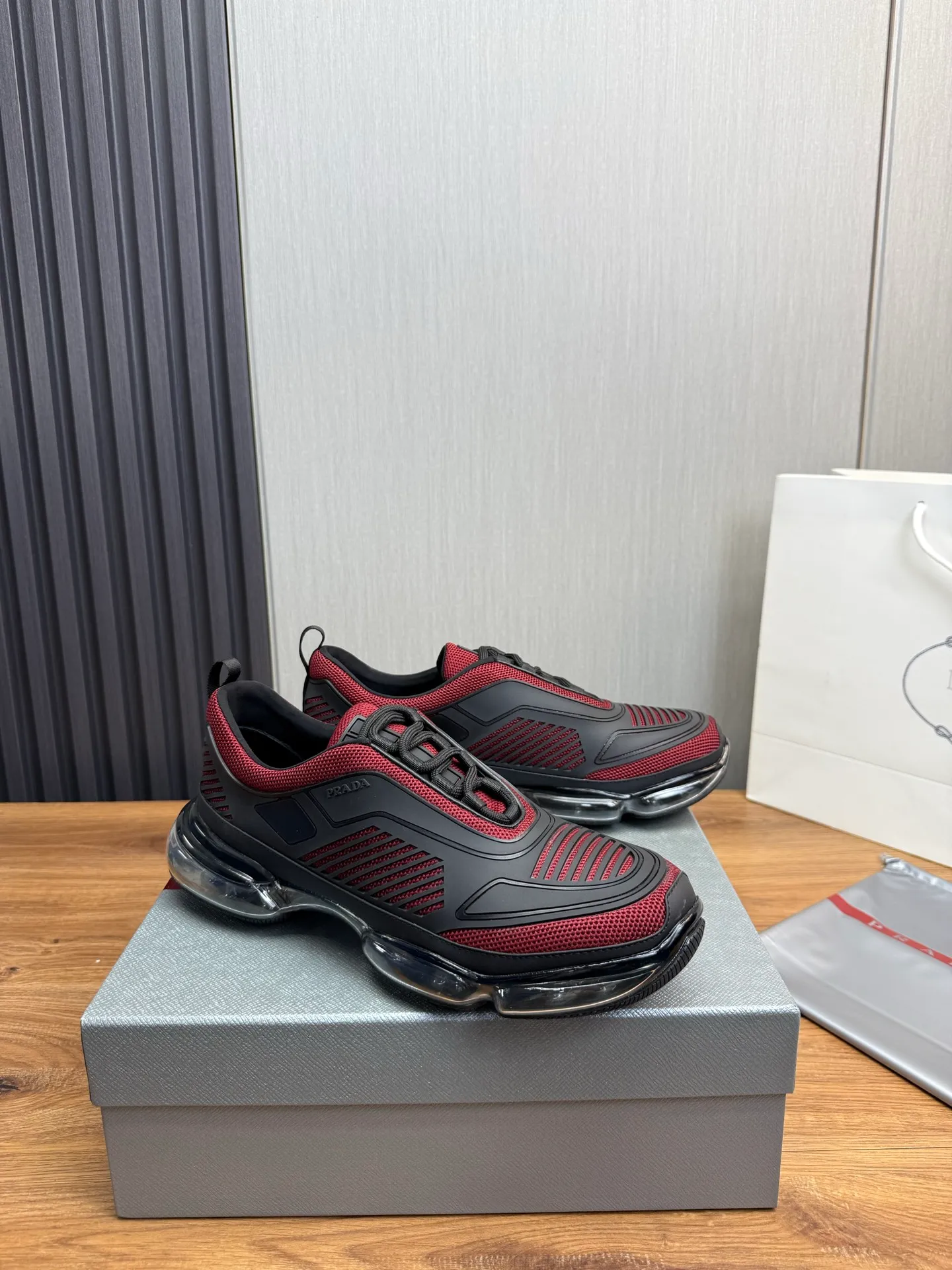 Men's shoes 💰640💰 [PRADA] Men's shoes are popular in the counter, high-quality shipments ✔️Official website synchronization, original fly-woven epoxy fabric + cowhide lining, 1⃣️ to 1⃣️ replica, original air-cushion original bottom, 38-45 (one size larger)